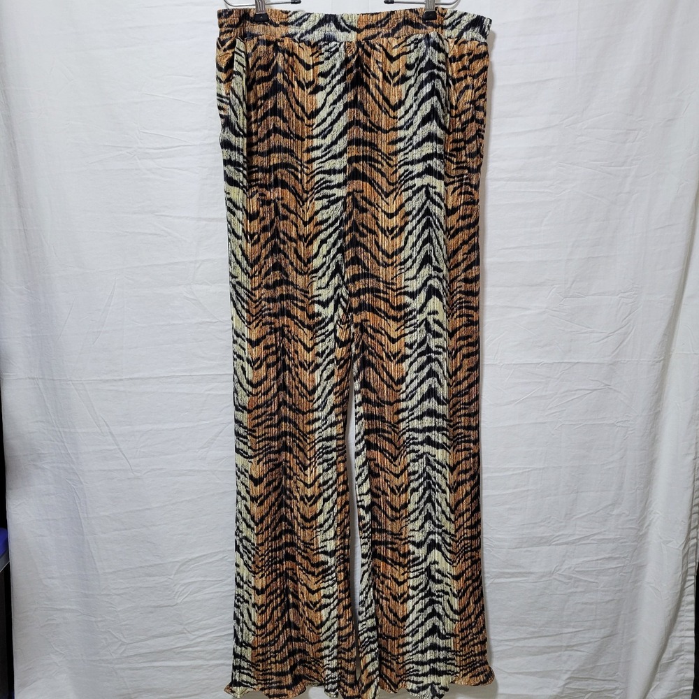 Dressed in LALA Tiger-Striped Wide-Leg Pants in Brown & Black